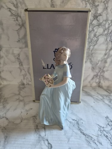 Lladro 05466 chit chat girl - lladro,