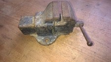 VINTAGE SMALL BENCH VICE 2 inch jaws