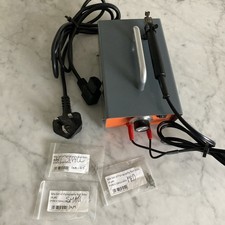 Peter Child Artists Pyrography Machine 240v , Plus Various Tips And Wire