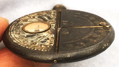 Scarce sundial compass - *scarce, &