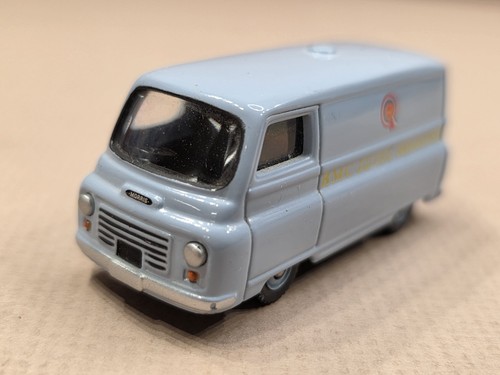Scale corgi trackside - 1:76,