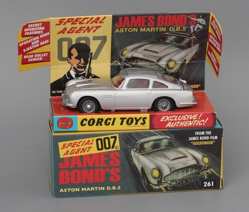 Corgi toys james bond aston - corgi,