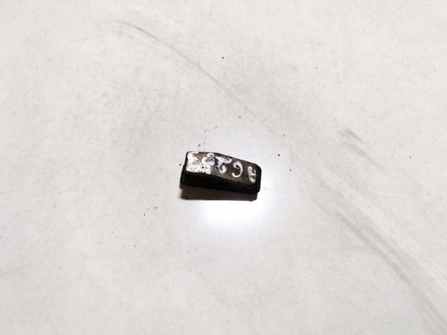 Injector mount chrysler 300c - injector,