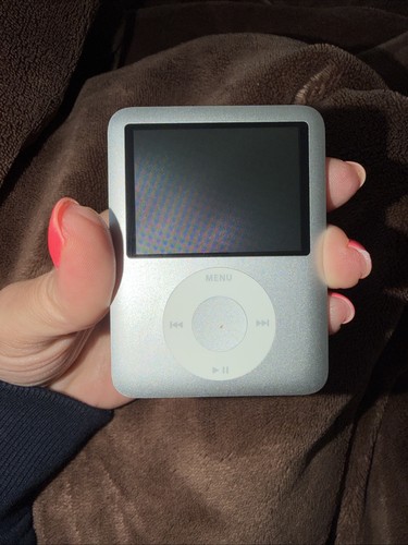 Apple ipod nano 3rd generation - ipod,