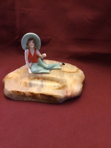 Vintage art deco - lady, bathing