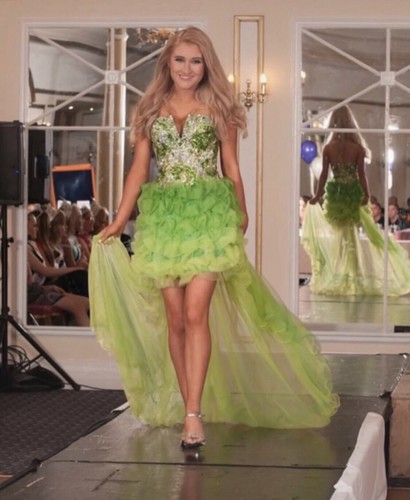 Low jovani prom dress size - hi,
