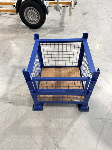 Metal mesh cage stillages - metal,
