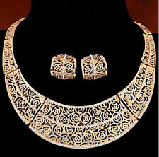 Gold Roses Collar Statement