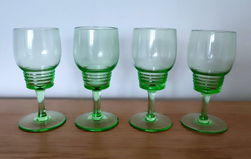Green glass stem - green,