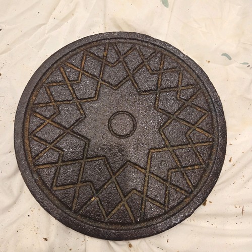 Cast iron round coal hole - coal,
