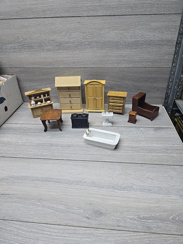 Vintage dolls house - vintage, furniture