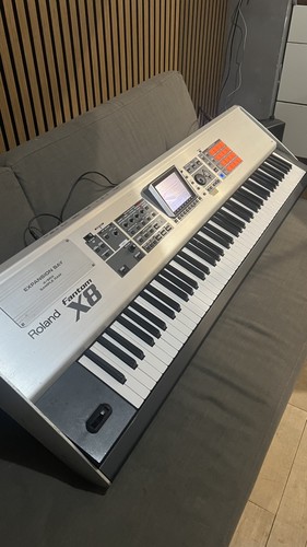 Roland fantom synthesizer - roland,