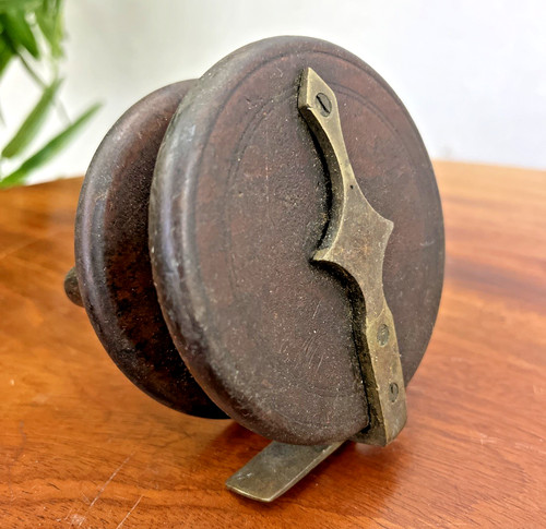 Wooden brass fishing reel - brass, ~