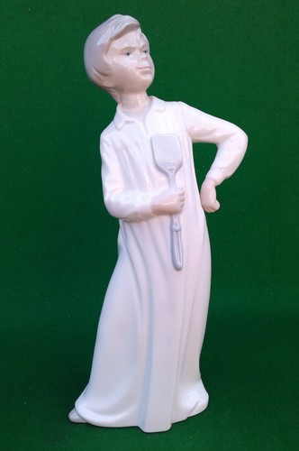 Lladro nao boy with fly - -,