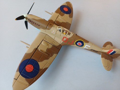 Corgi aviation aa31924 72 - corgi,