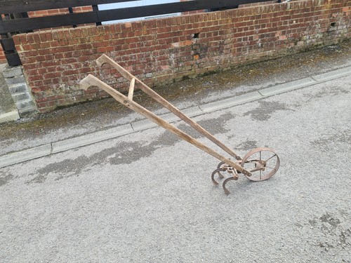 Vintage wooden handle - vintage, garden