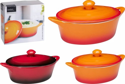 Small stoneware casserole dish - small,