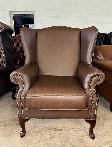 Chesterfield style brown - chesterfield,