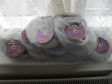 17 X balls of Grey wool