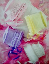 Fancy Girls easy knit baby hats/bonnets knitting pattern In DK Prem-2 Years 06