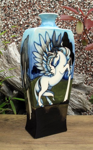 Moorcroft very rare harpy vase - moorcroft,