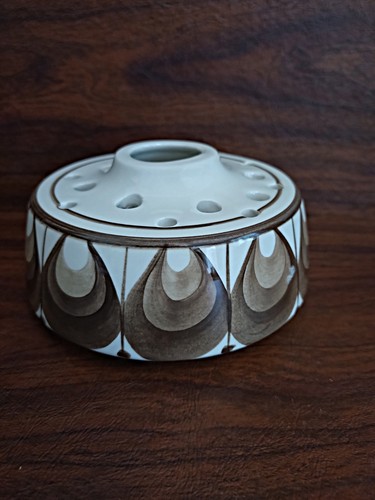 Vintage jersey pottery pot - pottery,