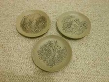 Poole pottery stoneware plates mouse x2 and deer / stag