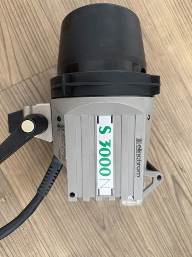 Elinchrom 3000 flash head - 3000, n