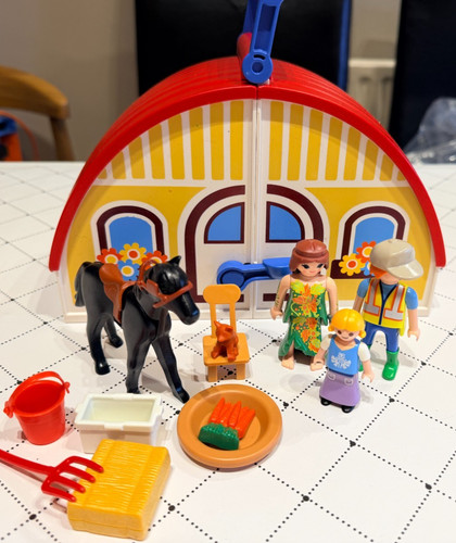 Playmobil take along farm - along,