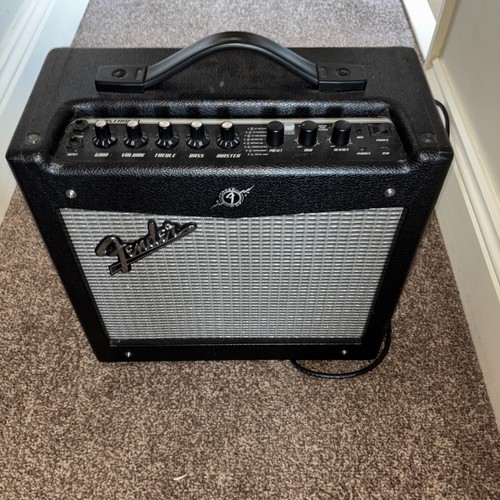 Fender mustang electric - 1, v2