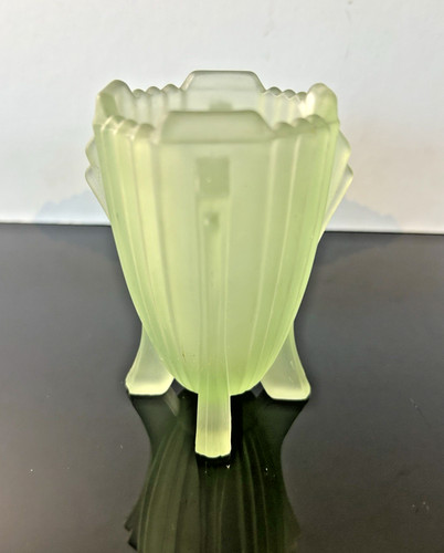 Art deco bagley - art, bedford