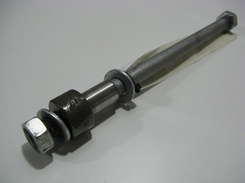 Swingarm thru axle swingarm
