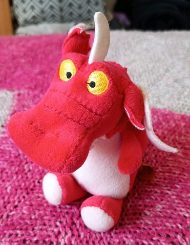 Room the broom dragon - the,