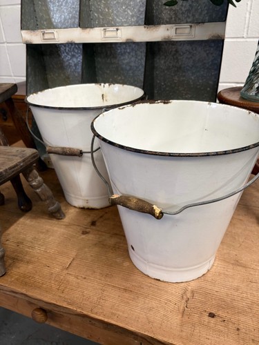 White enamel metal bucket - ,