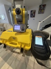 Geomax Zoom 90 Total Station