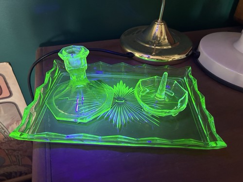 Uranium glass vintage art deco - glass,