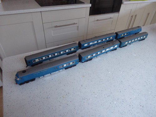 Kitmaster car blue pullman - kitmaster,