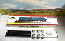 Hornby R8211 OO Gauge Rolling