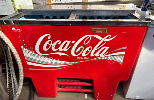 Coca cola ice - coca-cola, chest