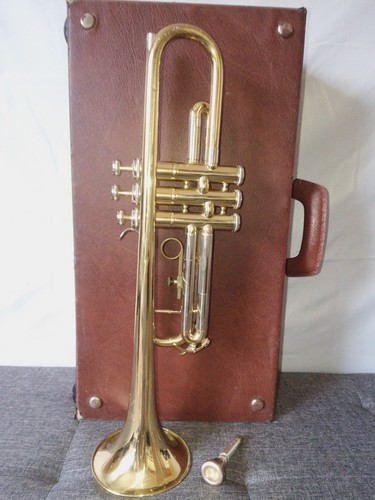Boosey hawkes h champion - &,
