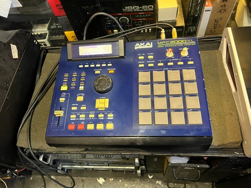 Akai mpc2000xl blue mpc 2000 - mpc,