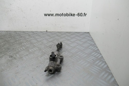 Rear brake master cylinder - rear,