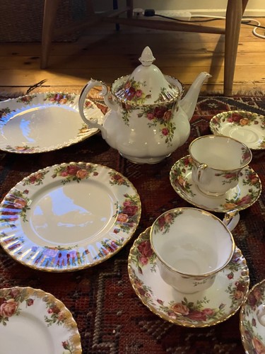 Royal albert tea service - tea, old