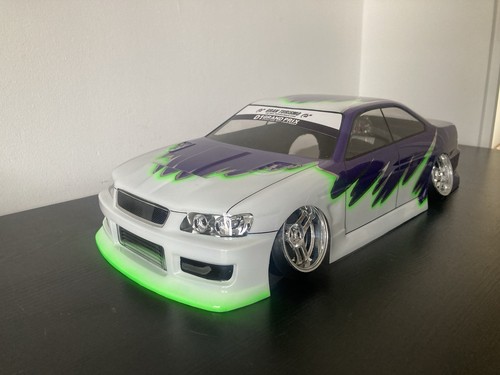 Yokomo nissan laurel c35 - laurel,