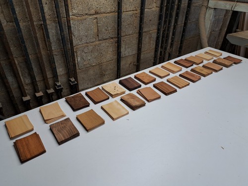 Assorted veneer samples - -, 52