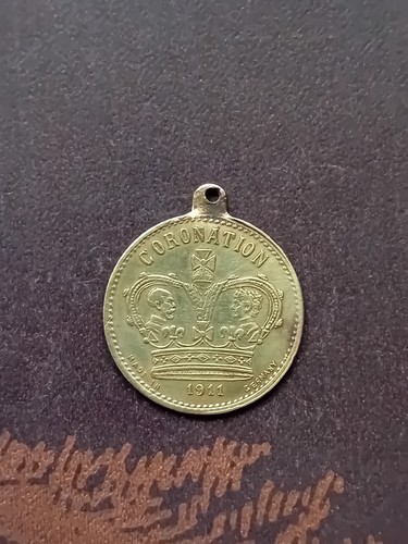 Coronation 1911 medallion - coronation,