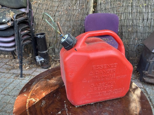 Outboard fuel tank - 10,