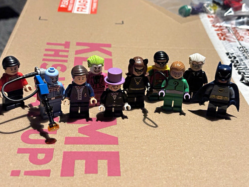 Complete set minifigures - complete,