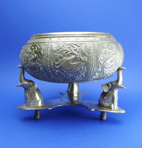 Vintage ornate brass bowl - vintage, on