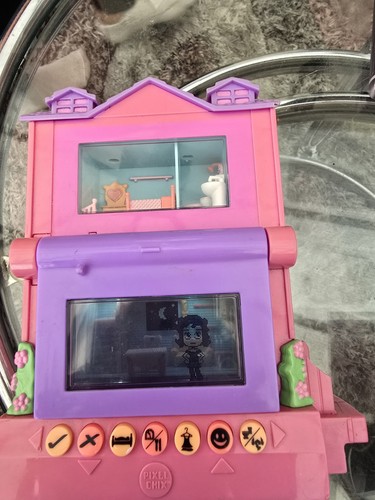 Pixel chix handheld - handheld, electronic